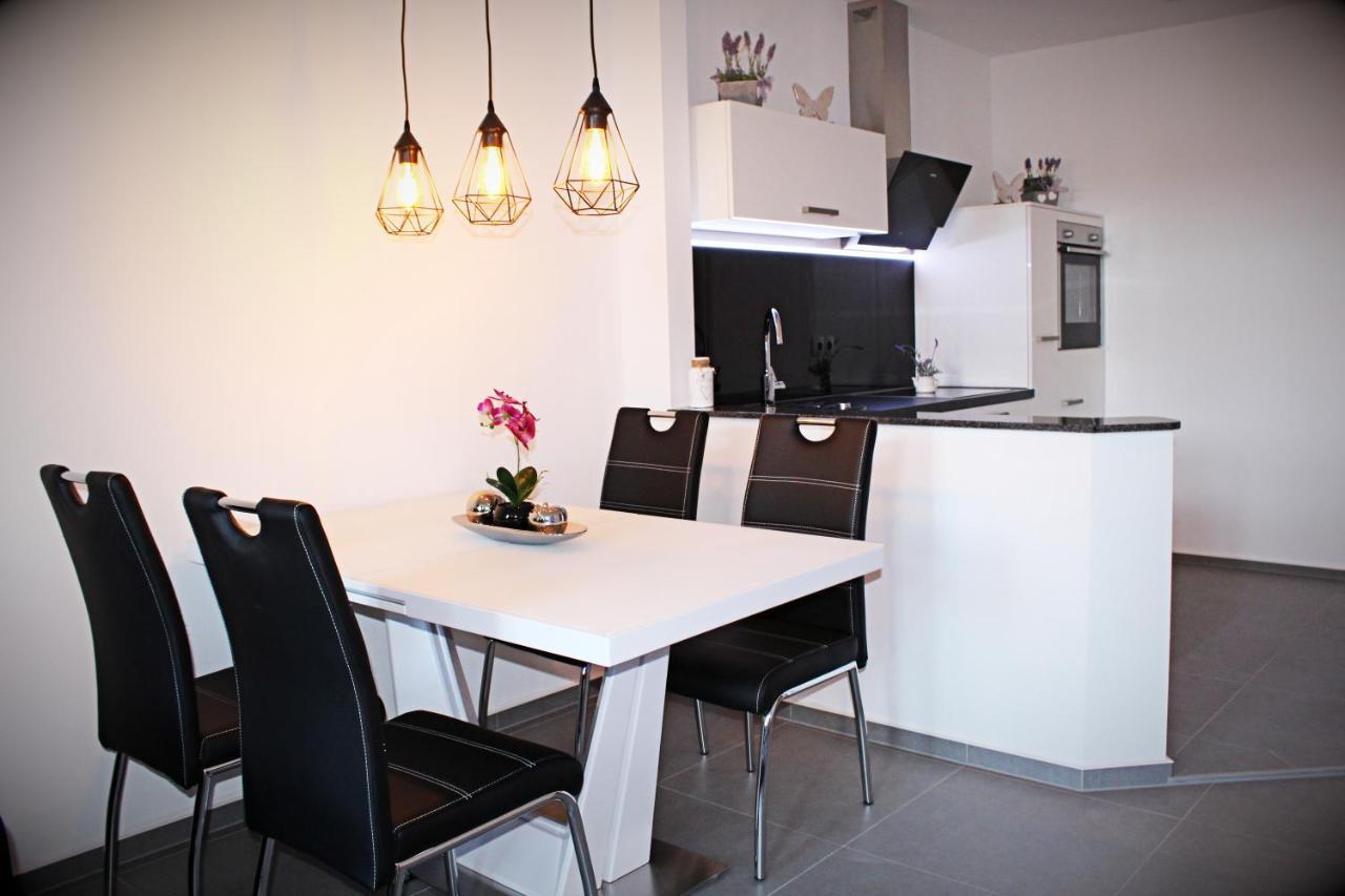 Salzhausblick Family Apartments - Zentrale Lage Am Salzhaus - Mwst-Rechnung Verfuegbar Zittau Bagian luar foto