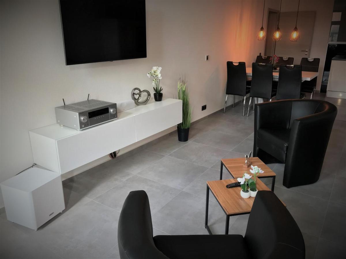 Salzhausblick Family Apartments - Zentrale Lage Am Salzhaus - Mwst-Rechnung Verfuegbar Zittau Bagian luar foto